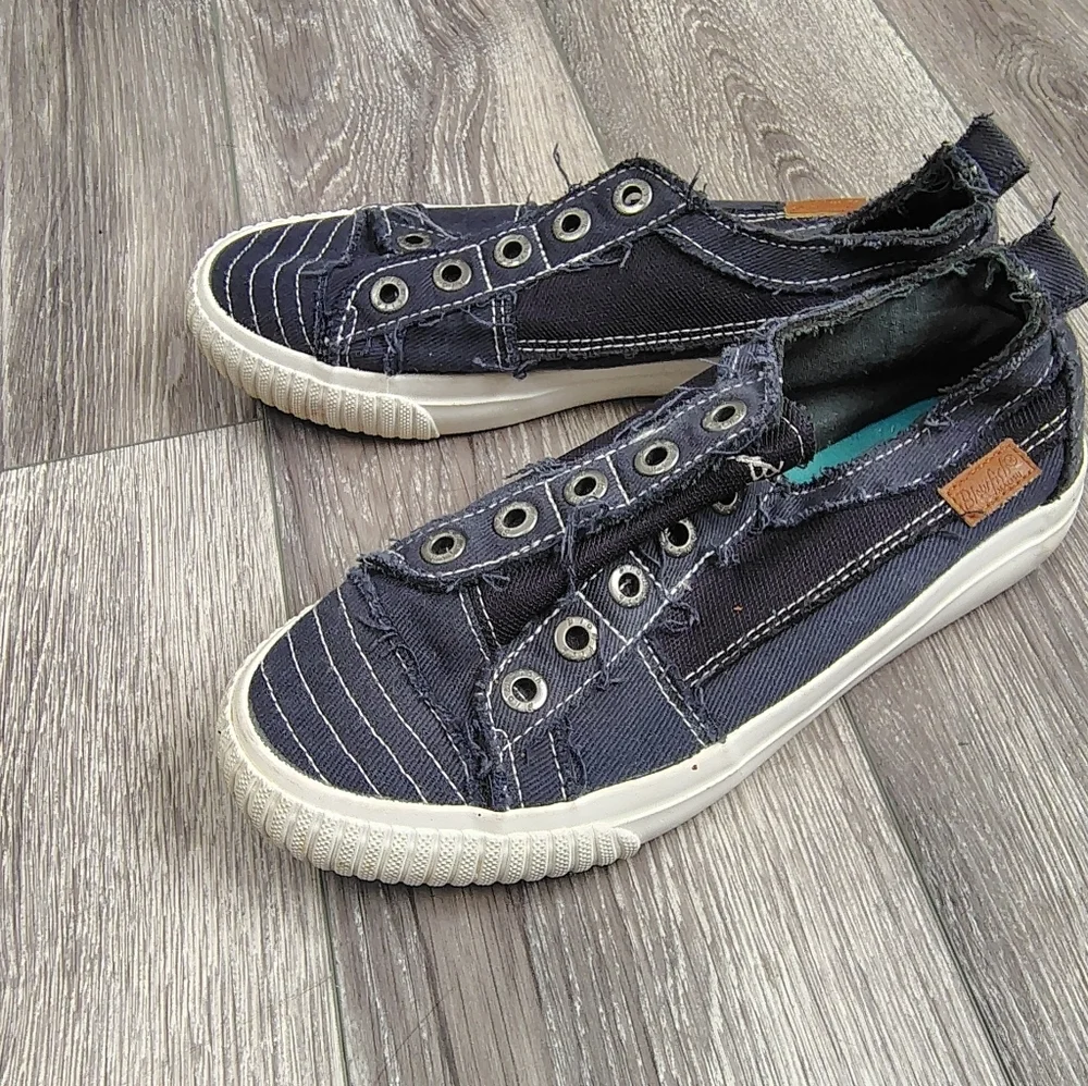 Blowfish Malibu Navy Slip-On Sneakers 7.5 - Picture 4 of 5
